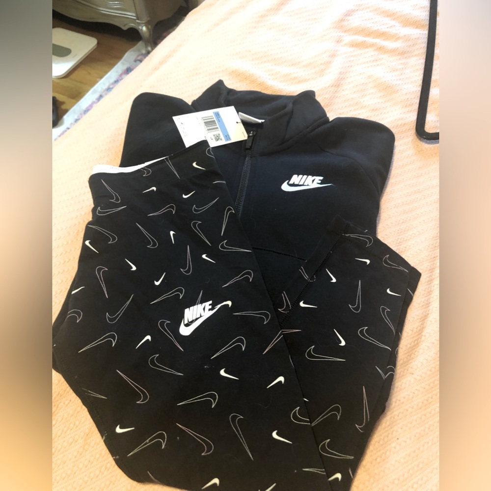 Nike black sweatshirt and leggings.  NWT.